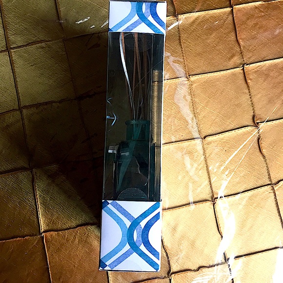 BNIB Iced Juniper&Jasmine Reed Diffuser - Picture 6 of 7